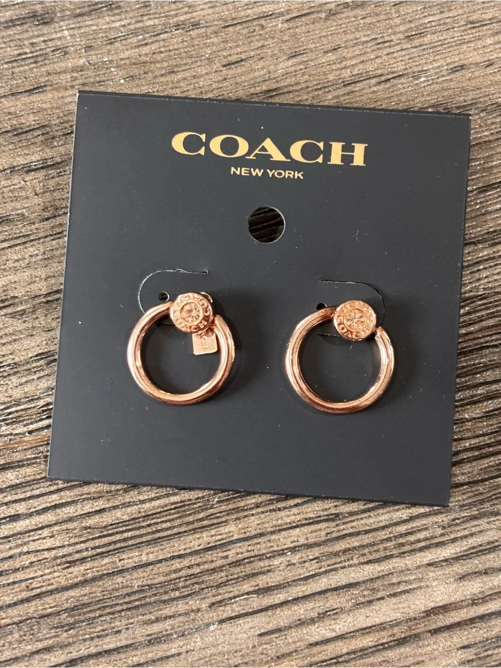 🆕 NWT Coach Rose Gold Open Circle Halo Logo Earrings ✨ Retail $88 - Picture 5 of 5